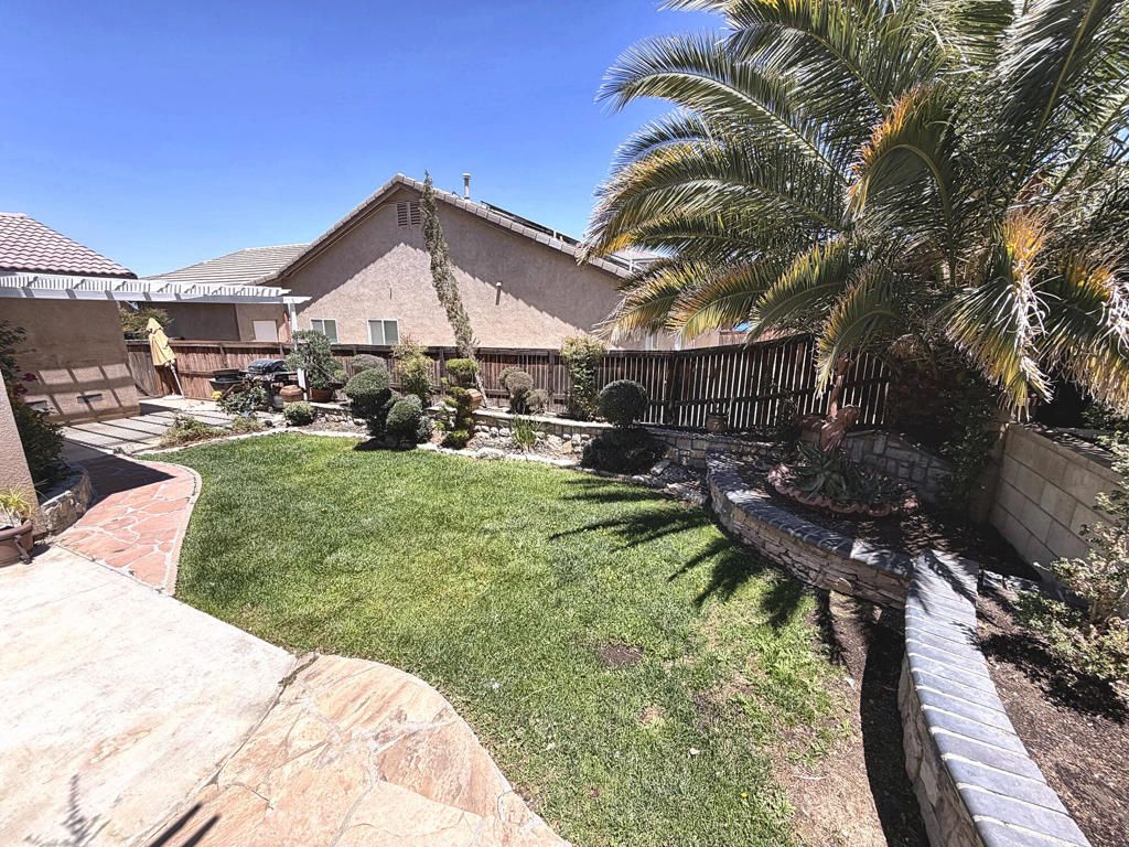Image 12 of property listing at 12633 Flintridge Street, Victorville, CA 92392