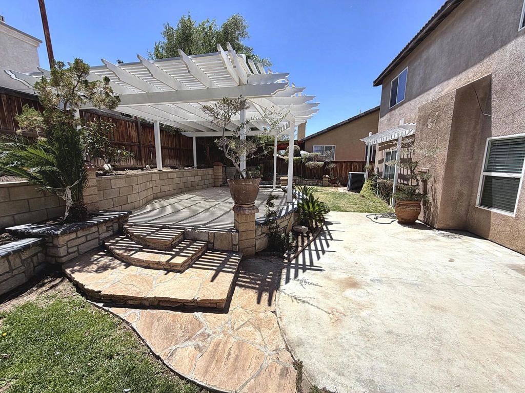 Image 13 of property listing at 12633 Flintridge Street, Victorville, CA 92392
