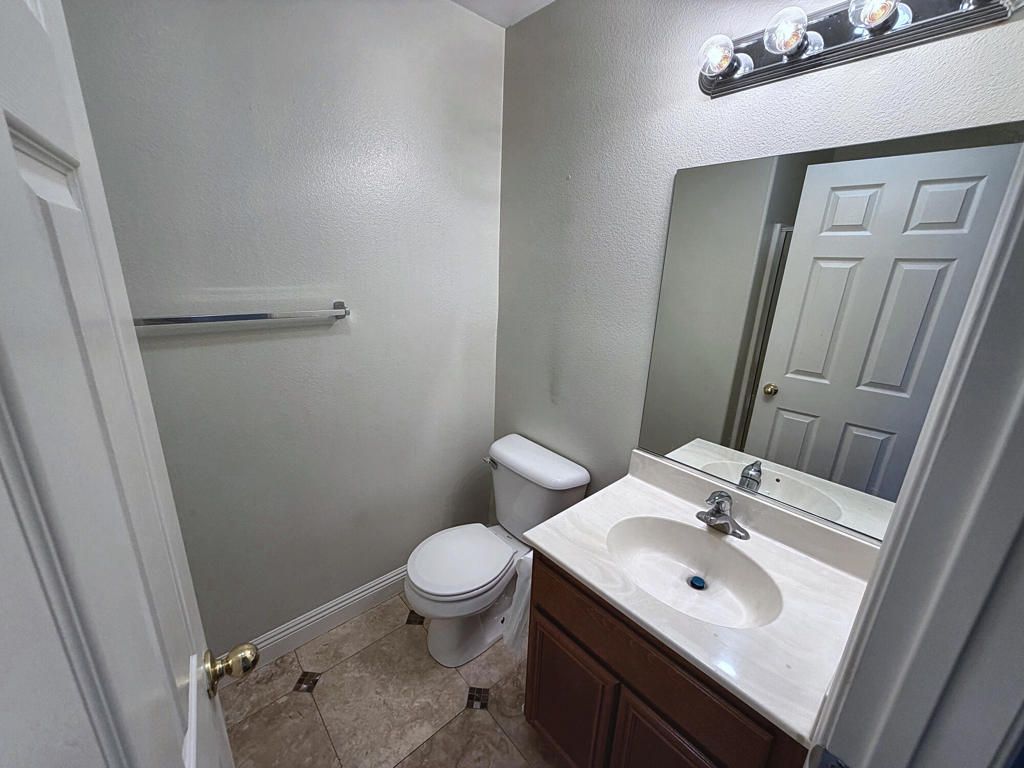Image 15 of property listing at 12633 Flintridge Street, Victorville, CA 92392
