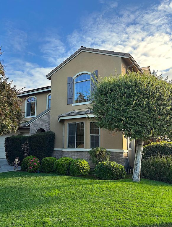 4292 N Gregory Avenue, Fresno, CA 93722