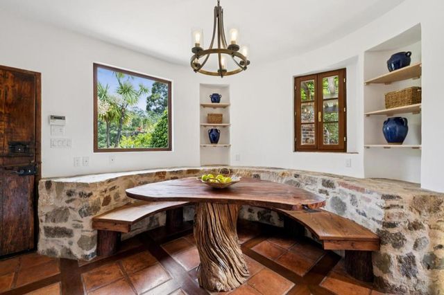 600 Moore Road, Woodside, CA 94062
