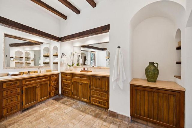 600 Moore Road, Woodside, CA 94062