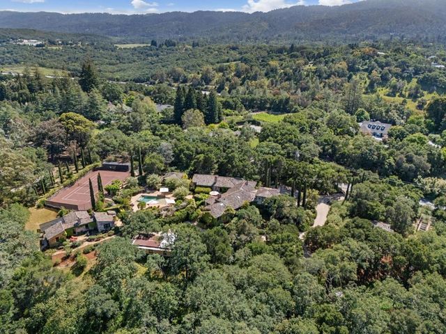 600 Moore Road, Woodside, CA 94062