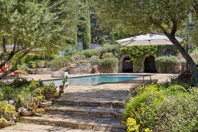 600 Moore Road, Woodside, CA 94062