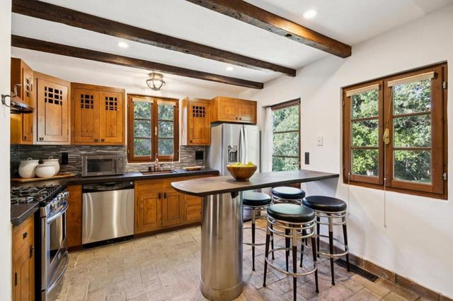 600 Moore Road, Woodside, CA 94062