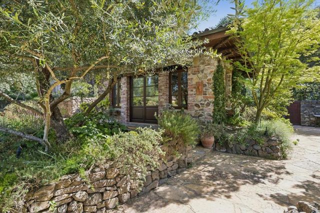 600 Moore Road, Woodside, CA 94062