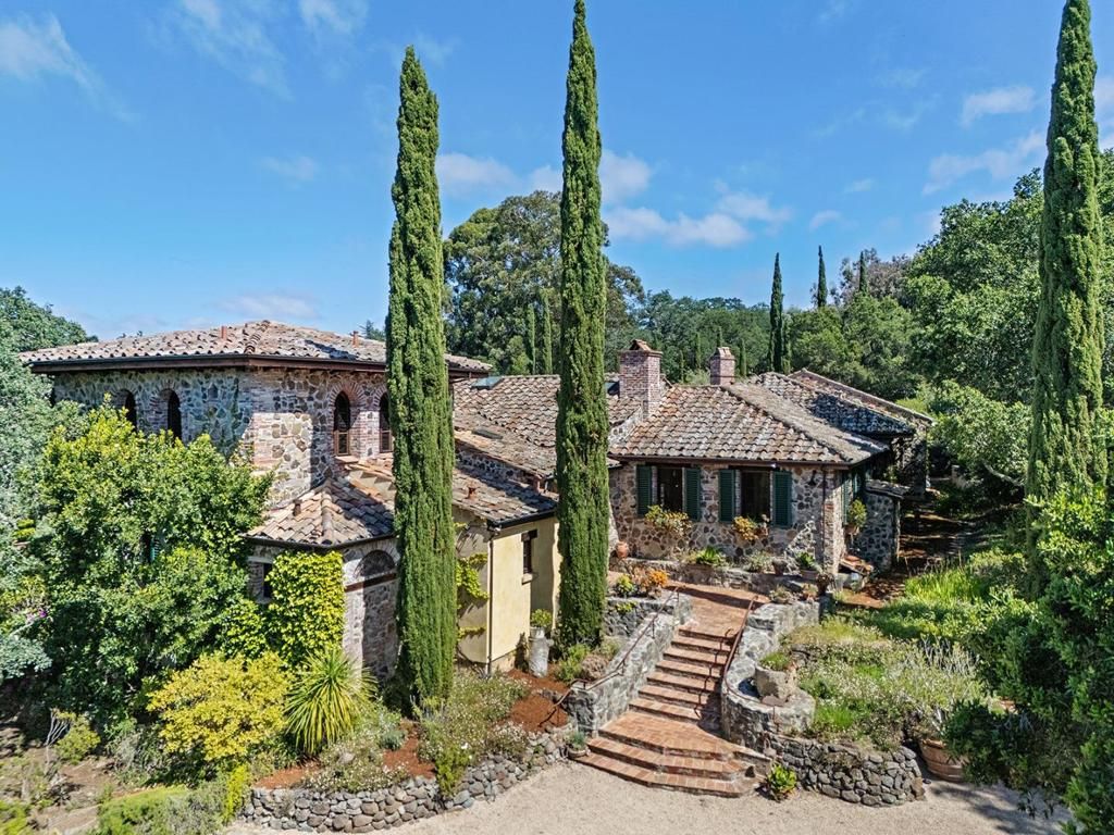 600 Moore Road, Woodside, CA 94062