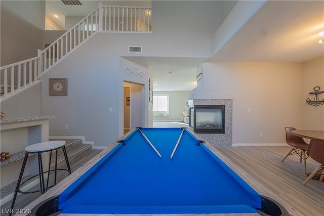 8280 Crown Peak Avenue, Las Vegas, NV 89117