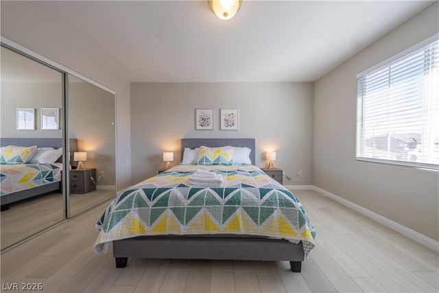 8280 Crown Peak Avenue, Las Vegas, NV 89117