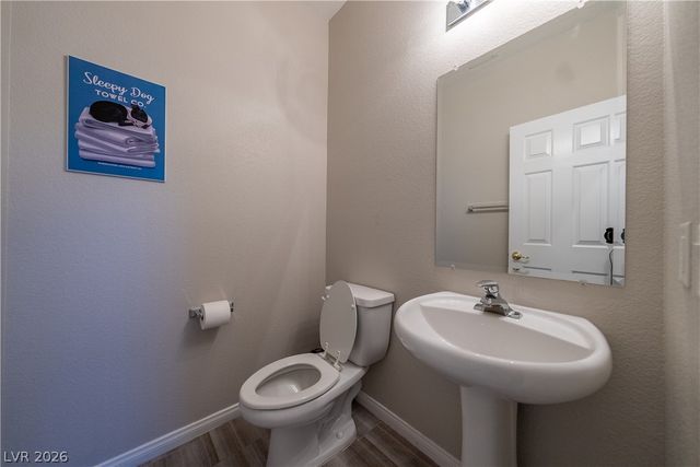 8280 Crown Peak Avenue, Las Vegas, NV 89117