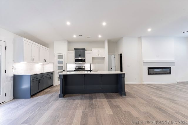 103 S 26th Street, Collinsville, OK 74021