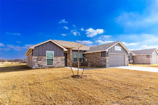 103 S 26th Street, Collinsville, OK 74021