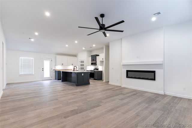 103 S 26th Street, Collinsville, OK 74021