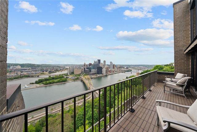 1000 Grandview Ave 1207, Mt Washington, PA 15211