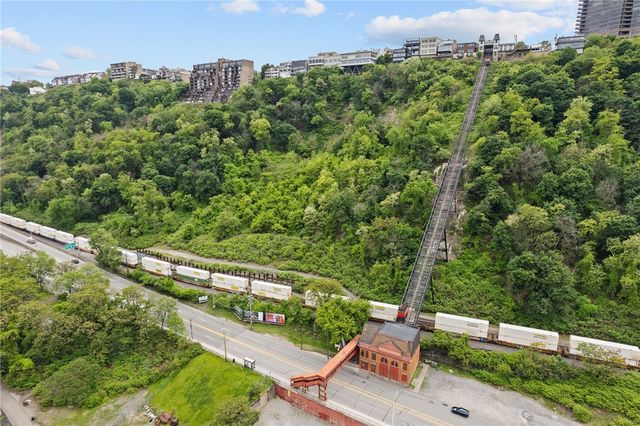 1000 Grandview Ave 1207, Mt Washington, PA 15211