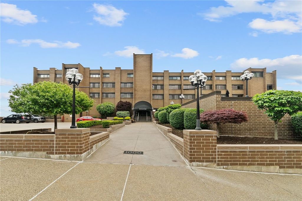 1000 Grandview Ave 1207, Mt Washington, PA 15211