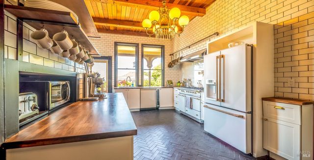 705 Georgia St, Vallejo, CA 94590