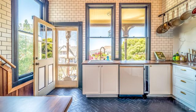 705 Georgia St, Vallejo, CA 94590