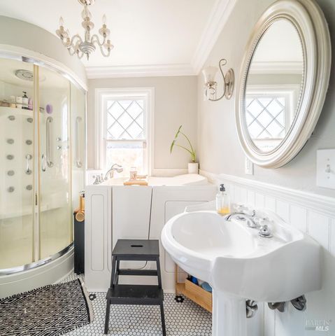 705 Georgia St, Vallejo, CA 94590