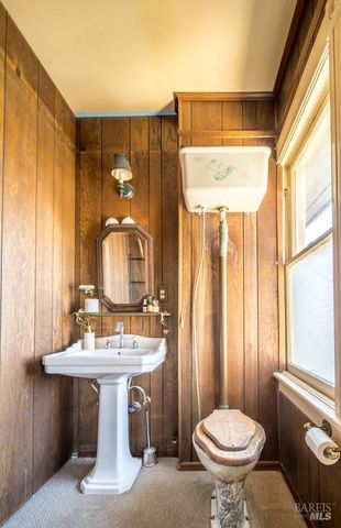 705 Georgia St, Vallejo, CA 94590