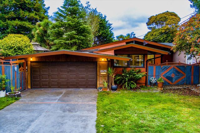 1626 Russ Street, Eureka, CA 95501