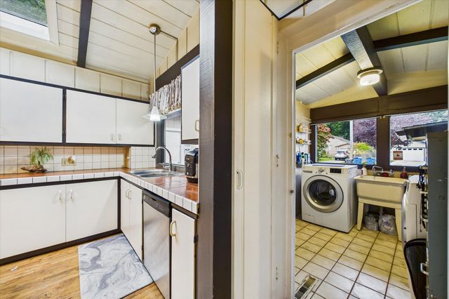 1626 Russ Street, Eureka, CA 95501