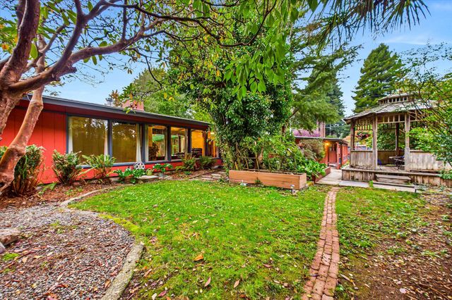 1626 Russ Street, Eureka, CA 95501