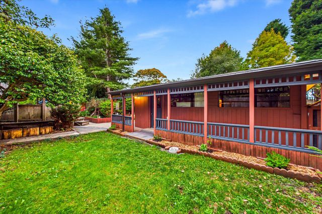 1626 Russ Street, Eureka, CA 95501