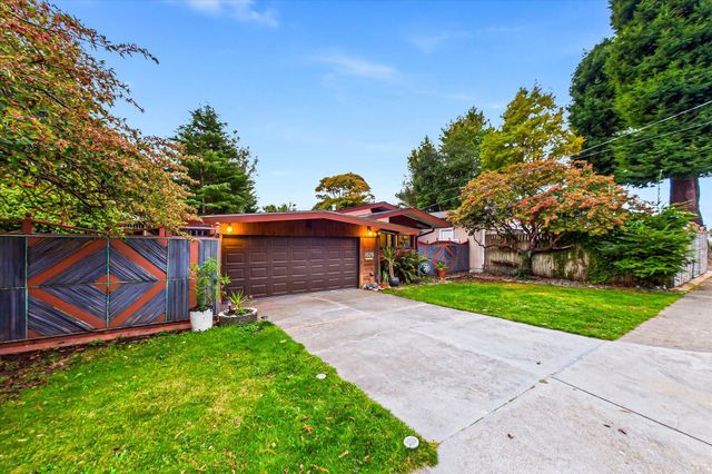 1626 Russ Street, Eureka, CA 95501