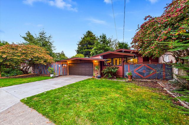1626 Russ Street, Eureka, CA 95501