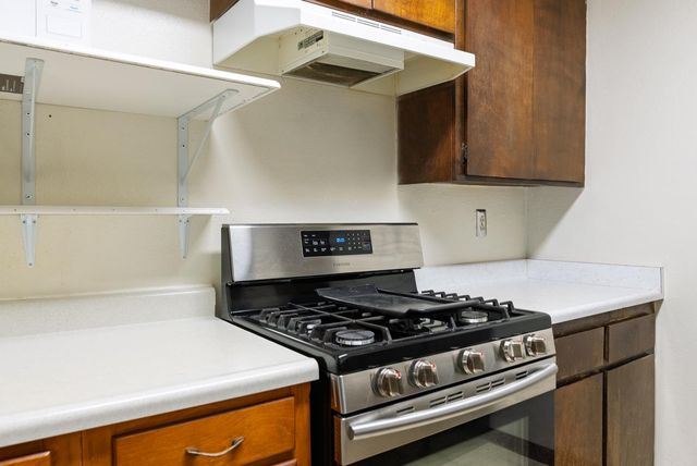 8743 Elk Way, Elk Grove, CA 95624