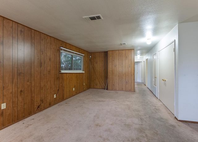 8743 Elk Way, Elk Grove, CA 95624