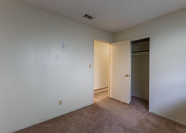 8743 Elk Way, Elk Grove, CA 95624