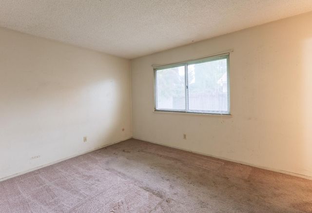 8743 Elk Way, Elk Grove, CA 95624