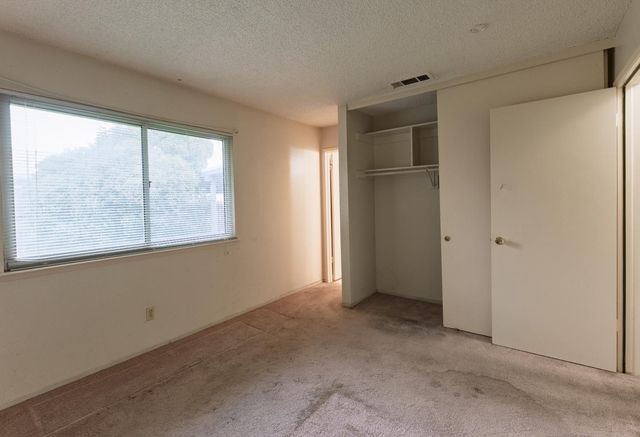 8743 Elk Way, Elk Grove, CA 95624