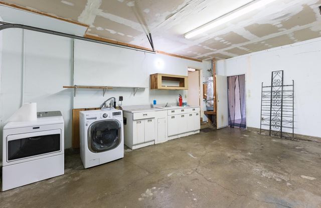 8743 Elk Way, Elk Grove, CA 95624