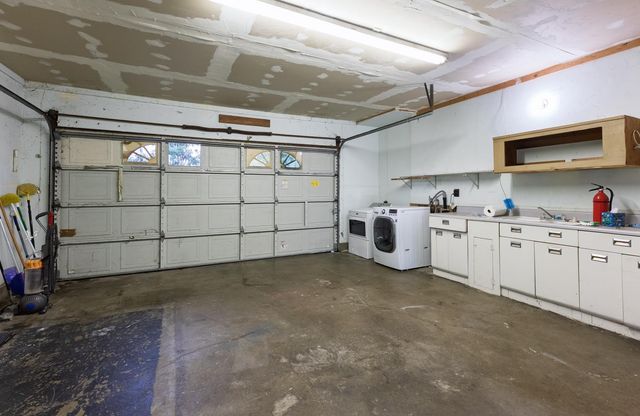 8743 Elk Way, Elk Grove, CA 95624