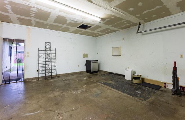 8743 Elk Way, Elk Grove, CA 95624