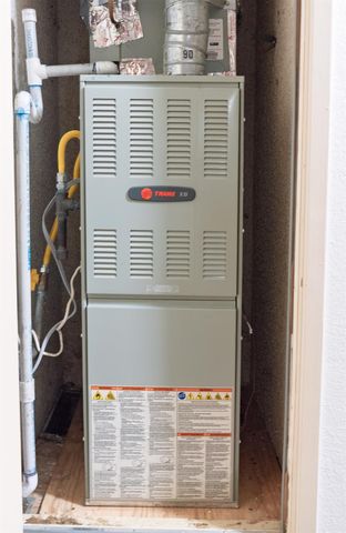 8743 Elk Way, Elk Grove, CA 95624