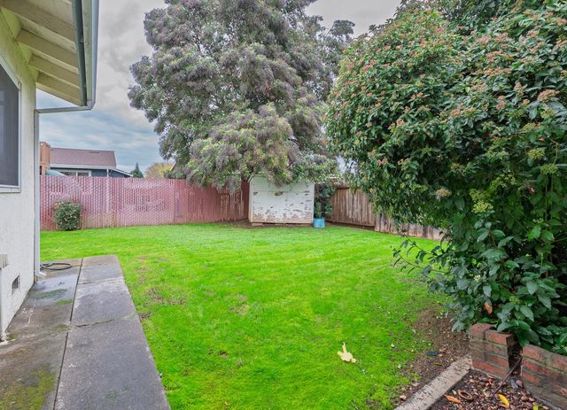 8743 Elk Way, Elk Grove, CA 95624