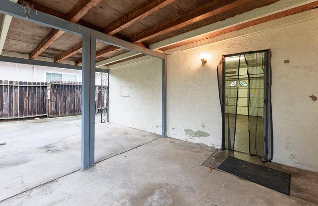 8743 Elk Way, Elk Grove, CA 95624