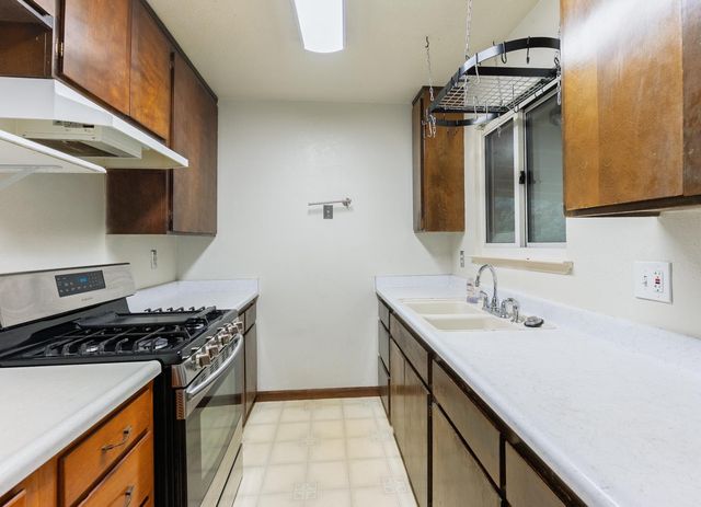 8743 Elk Way, Elk Grove, CA 95624