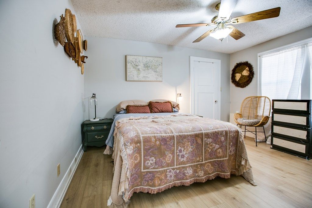 Image 19 of property listing at 2027 Walnut St, San Angelo, TX 76901