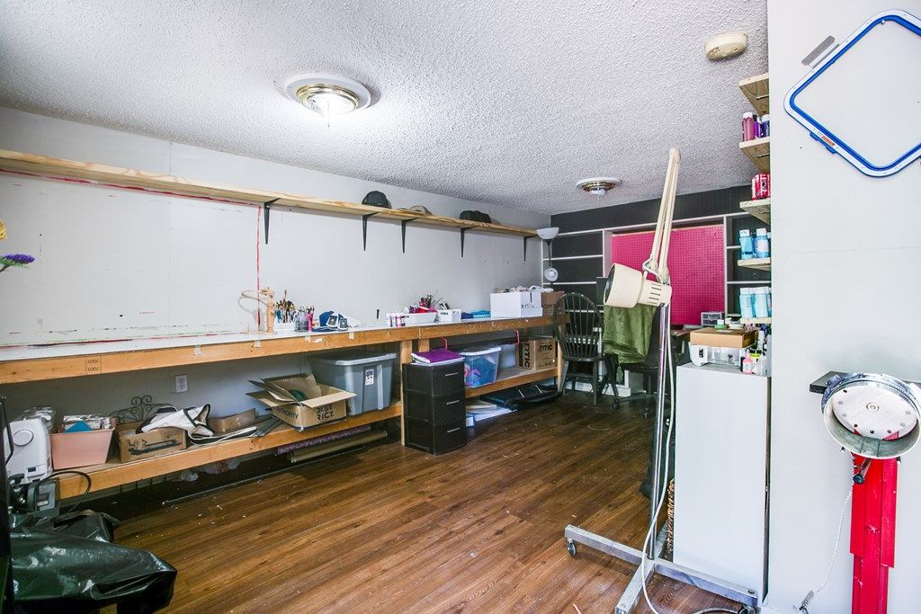 Image 32 of property listing at 2027 Walnut St, San Angelo, TX 76901