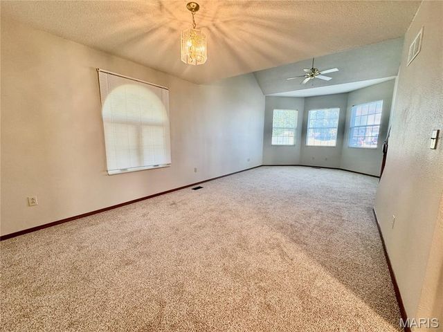 4 Clinton Hill Drive, Belleville, IL 62226