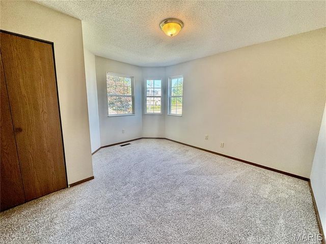 4 Clinton Hill Drive, Belleville, IL 62226