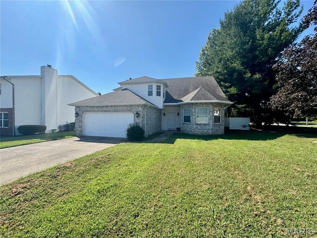 4 Clinton Hill Drive, Belleville, IL 62226