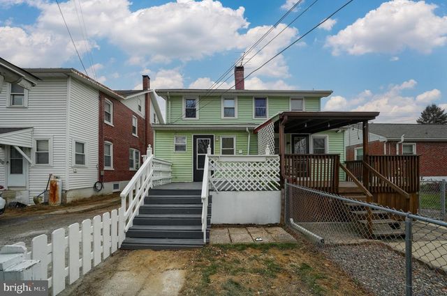 346 DUKE ST, Ephrata, PA 17522
