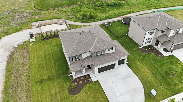 500 SW Chavis Drive, Blue Springs, MO 64064