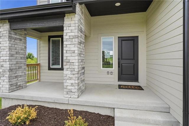 500 SW Chavis Drive, Blue Springs, MO 64064